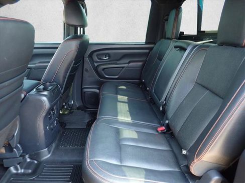 Used 2020 Nissan Titan PRO-4X w/ Pro-4x Convenience Package AWD/4WD image 8