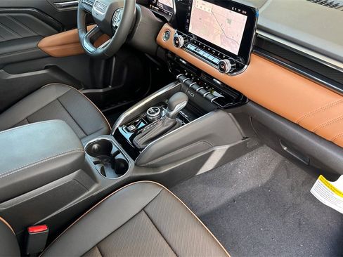 New 2025 GMC Canyon AT4 w/ Nightfall Edition image 13