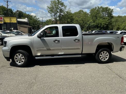 Used 2014 GMC Sierra 2500 SLE w/ SLE Preferred Package AWD/4WD image 7