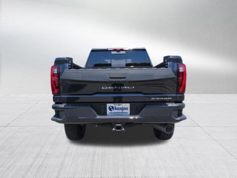 New 2025 GMC Sierra 2500 Denali w/ Denali Reserve Package image 5