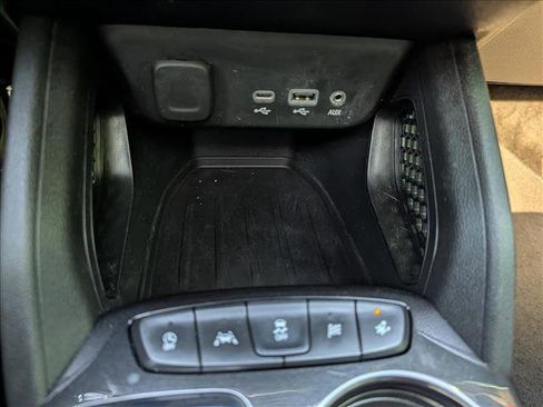 Used 2023 Chevrolet TrailBlazer RS w/ Sun and Liftgate Package FWD image 35