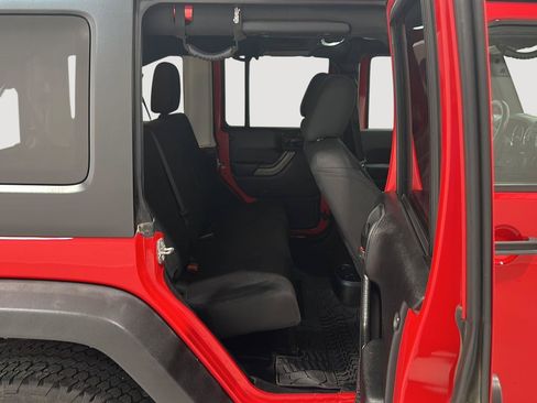 Used 2017 Jeep Wrangler Unlimited Sport AWD/4WD image 18