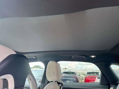 New 2026 Jaguar F-PACE R-Dynamic S image 10