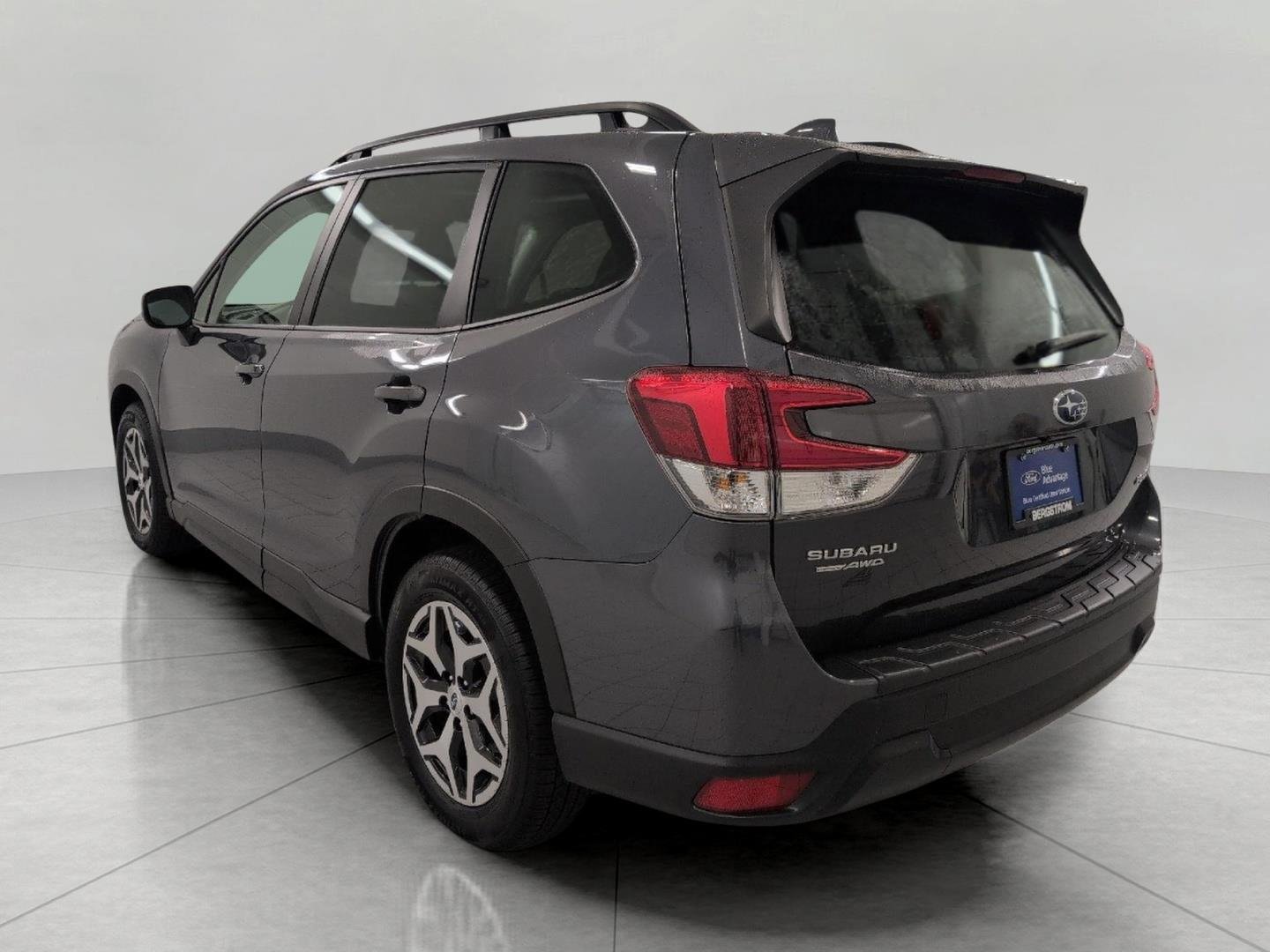 Used 2023 Subaru Forester Premium AWD/4WD image 49