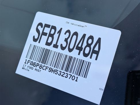 Used 2017 Ford Mustang GT Premium w/ GT Performance Package image 5