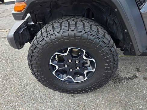Used 2023 Jeep Wrangler Unlimited Rubicon 4xe AWD/4WD image 9