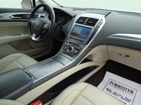 Used 2020 Lincoln MKZ AWD w/ Convenience Package image 28