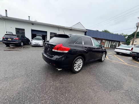 Used 2010 Toyota Venza AWD w/ Convenience Pkg image 29