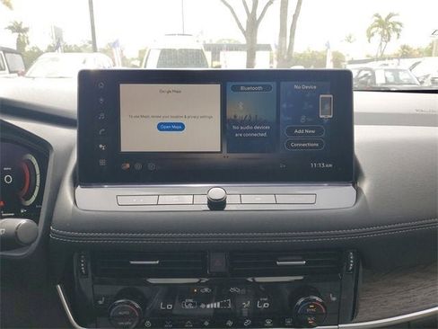 New 2025 Nissan Rogue Platinum w/ Tech Package FWD image 12