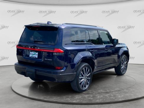 Used 2026 Lexus GX 550 w/ Accessory Package (2T) AWD/4WD image 8
