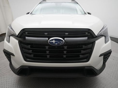 Used 2025 Subaru Ascent Bronze Edition image 24