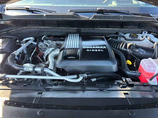 Used 2026 Chevrolet Tahoe High Country AWD/4WD image 34