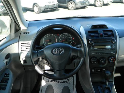 Used 2013 Toyota Corolla L image 15