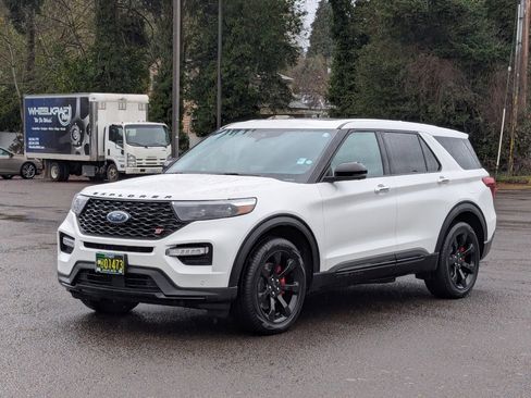 Used 2022 Ford Explorer ST w/ Equipment Group 401A image 9