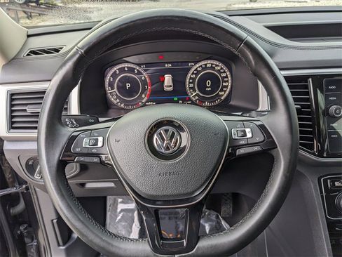 Used 2019 Volkswagen Atlas SEL Premium image 31