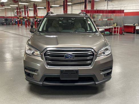 Used 2022 Subaru Ascent Premium w/ Convenience Package image 3