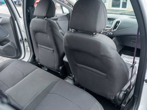 Used 2017 Chevrolet Cruze LT w/ Convenience Package FWD image 19