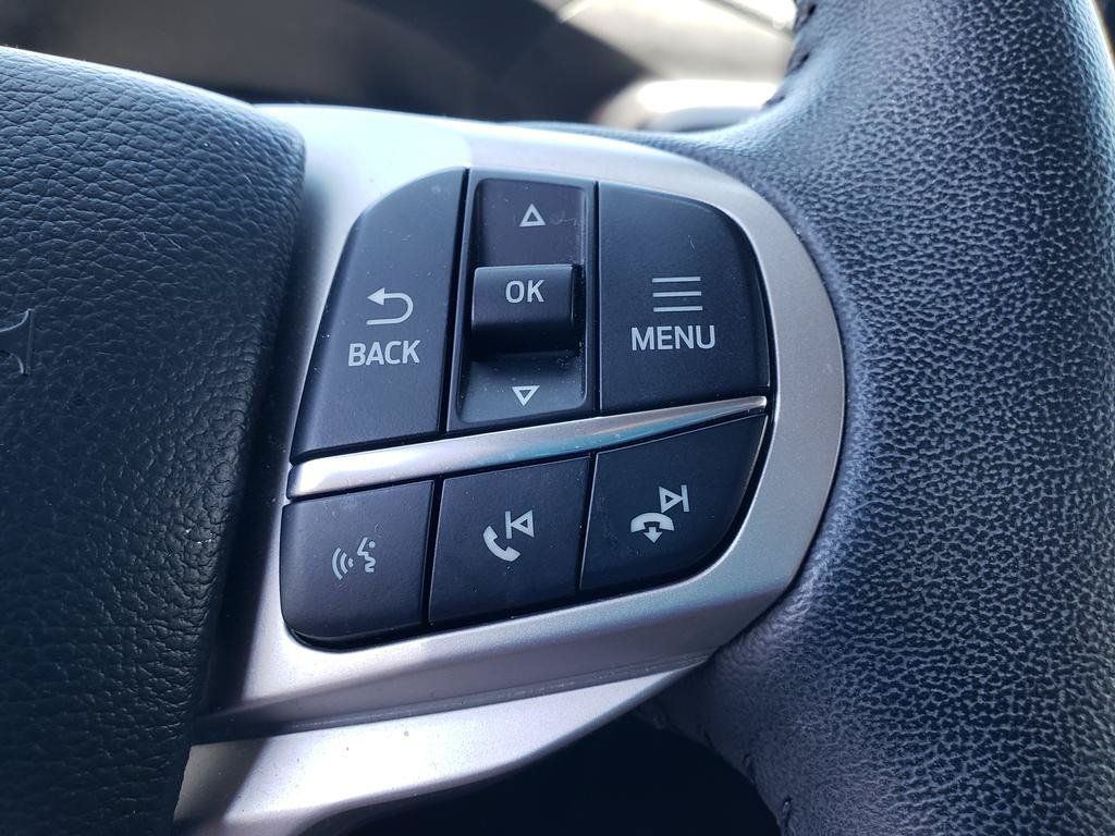 Used 2023 Ford Explorer XLT w/ Equipment Group 202A AWD/4WD image 18