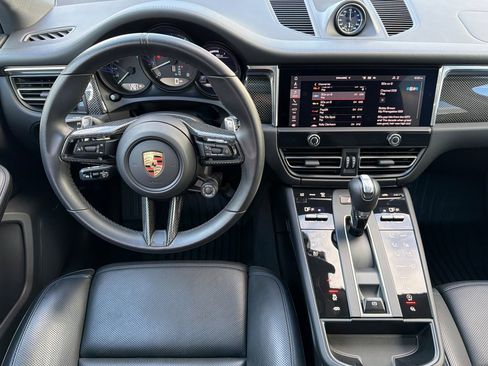 Used 2025 Porsche Macan GTS image 18