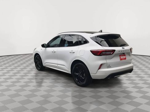 Used 2023 Ford Escape ST-Line w/ Tech Pack #1 AWD/4WD image 39