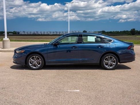 Used 2024 Honda Accord EX image 4