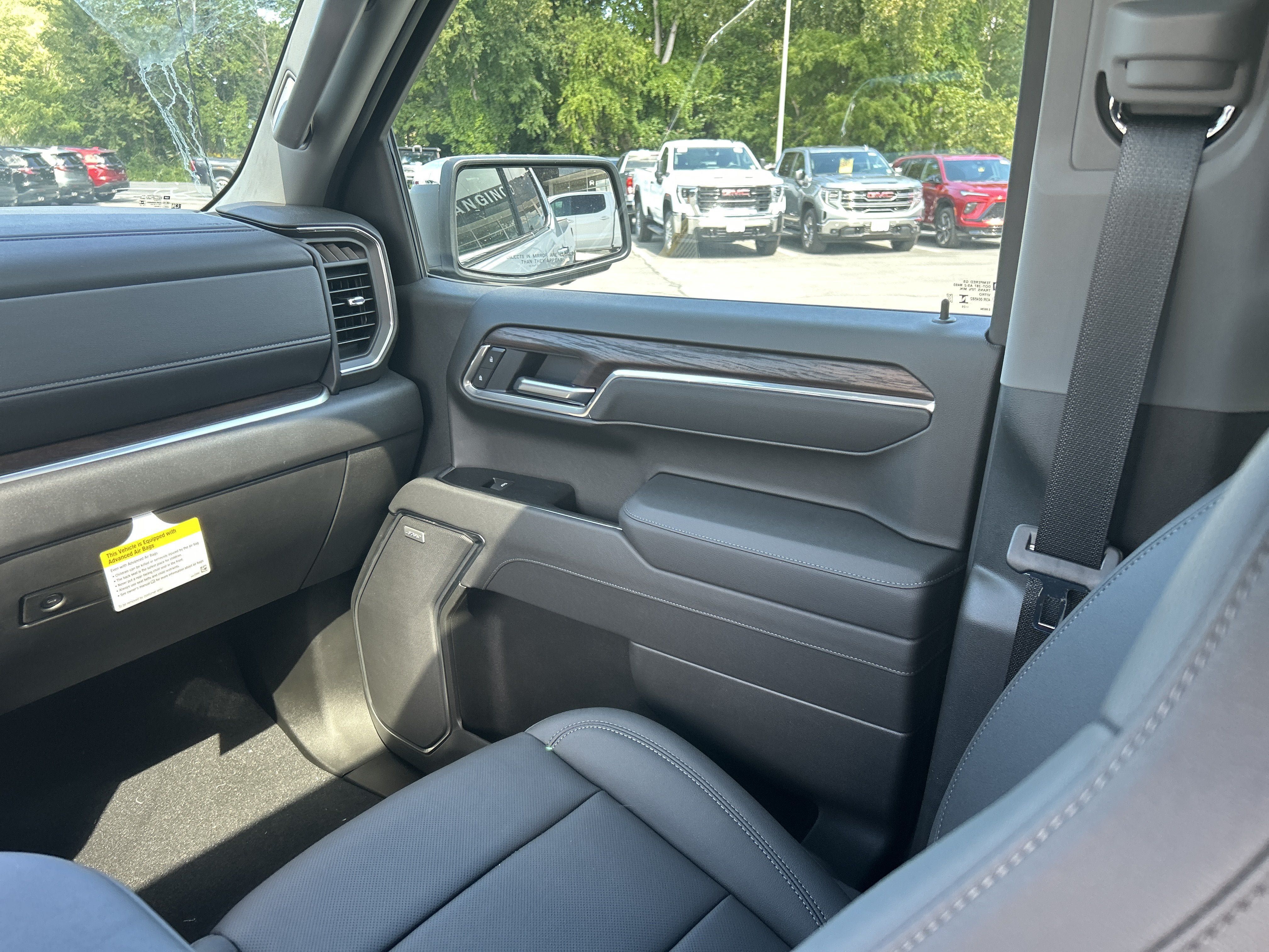 New 2026 GMC Sierra 1500 SLT w/ SLT Premium Plus Package AWD/4WD image 33