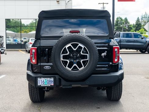 Used 2024 Ford Bronco Outer Banks AWD/4WD image 6