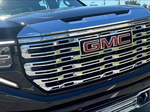 Used 2024 GMC Sierra 1500 Denali image 30
