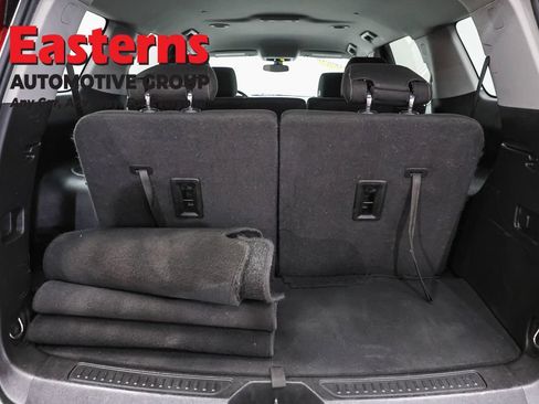 Used 2020 GMC Acadia SLE w/ Driver Convenience Package FWD image 9