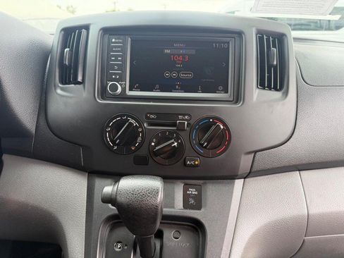Used 2020 Nissan NV200 S FWD image 28