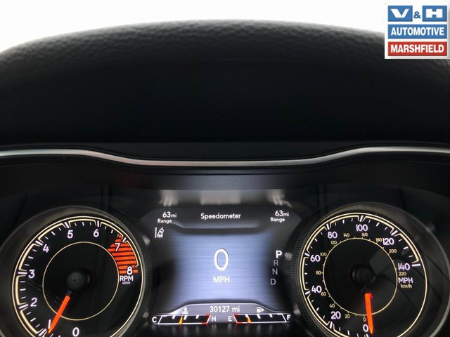Used 2022 Jeep Cherokee Limited AWD/4WD image 7