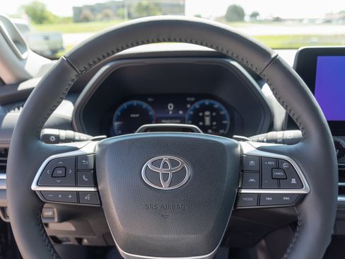 New 2026 Toyota Grand Highlander AWD image 13