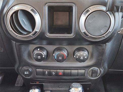 Used 2012 Jeep Wrangler Sport w/ Connectivity Group image 18