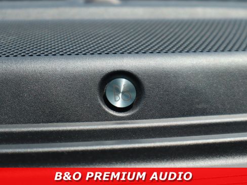 Used 2023 Ford F250 Lariat w/ Black Appearance Package AWD/4WD image 28