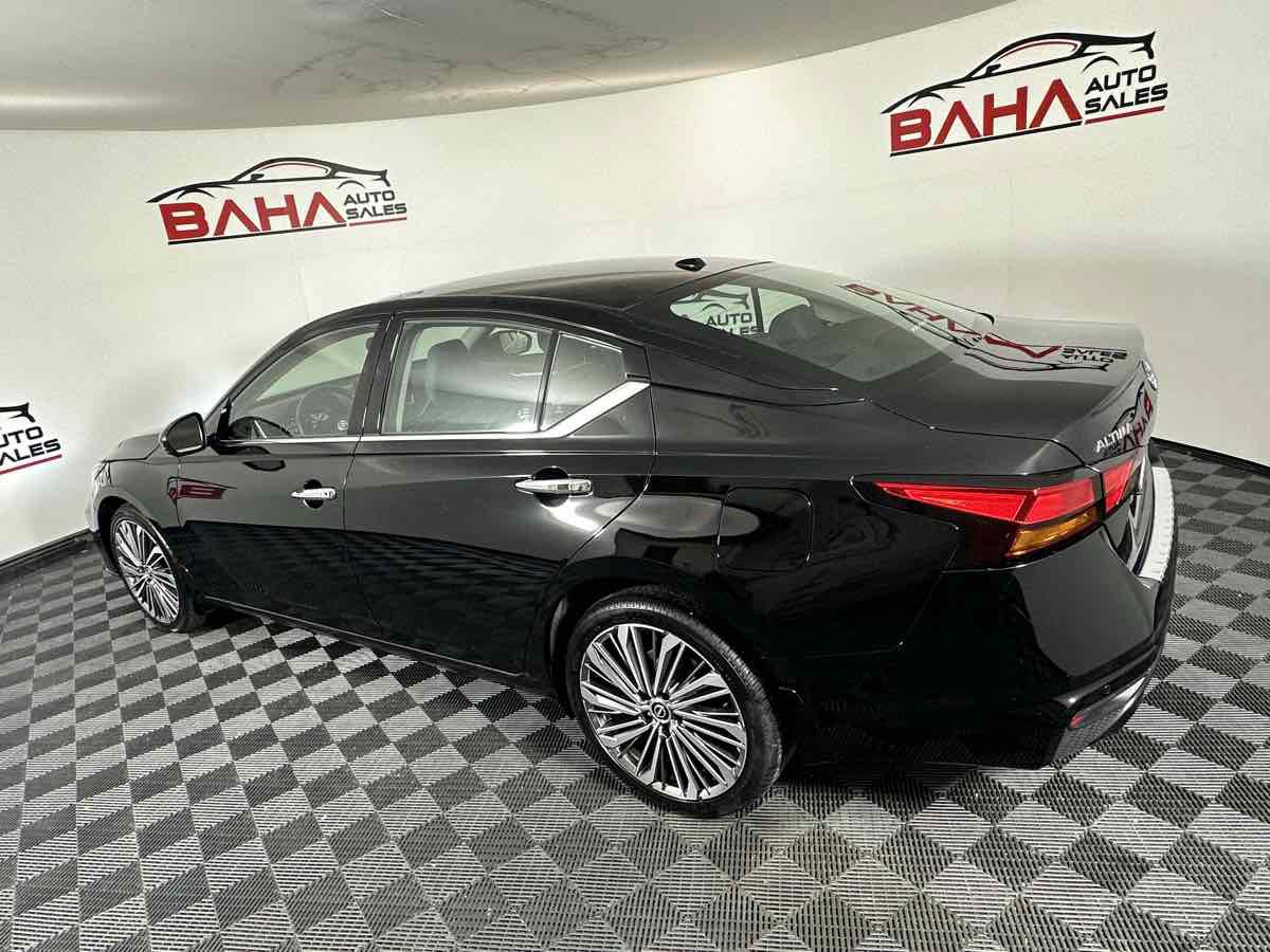 Used 2023 Nissan Altima 2.5 SL AWD/4WD image 5