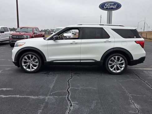 Used 2021 Ford Explorer Platinum w/ Equipment Group 601A image 4