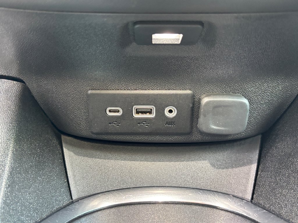 Used 2025 Chevrolet Malibu LT FWD image 27