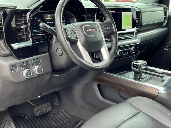 Used 2023 GMC Sierra 1500 SLT w/ SLT Convenience Package AWD/4WD image 6