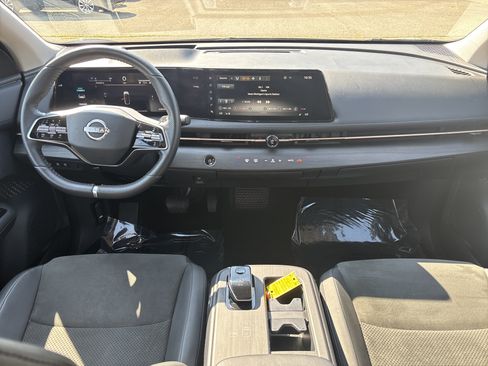 Used 2023 Nissan Ariya FWD image 16