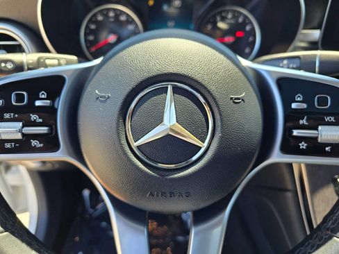 Used 2022 Mercedes-Benz GLC 300 image 25