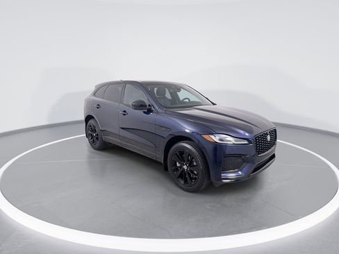Used 2026 Jaguar F-PACE R-Dynamic S AWD/4WD image 2