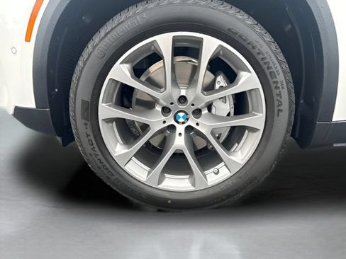 Used 2026 BMW X5 xDrive40i AWD/4WD image 24