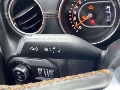 Used 2022 Jeep Gladiator Overland AWD/4WD image 19