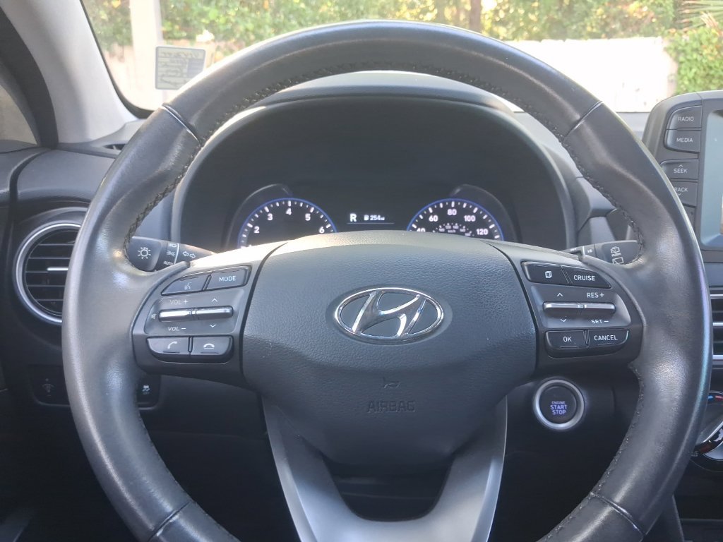 Used 2020 Hyundai Kona SEL FWD image 28