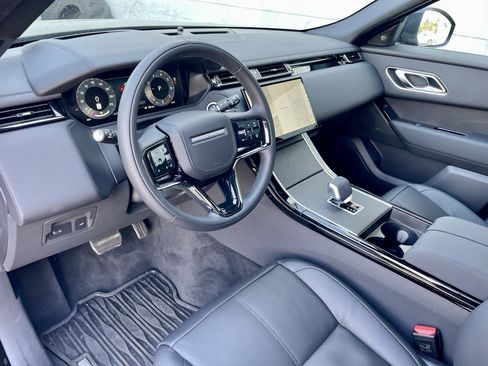 New 2026 Land Rover Range Rover Velar Dynamic SE AWD/4WD image 13