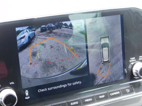Used 2023 Mitsubishi Outlander SE FWD image 19