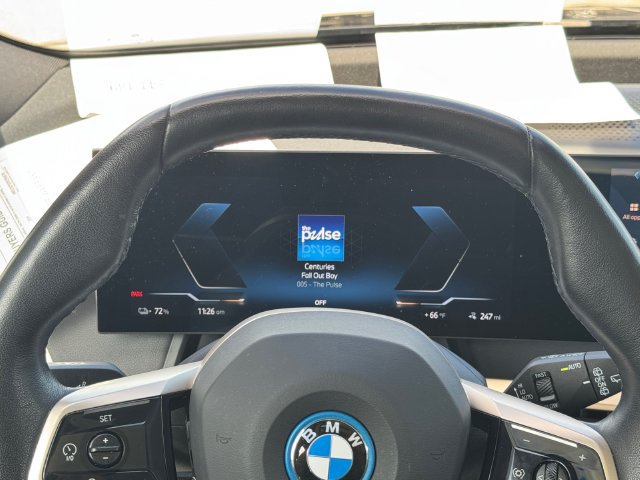 Used 2024 BMW iX xDrive50 w/ Sport Package AWD/4WD image 14
