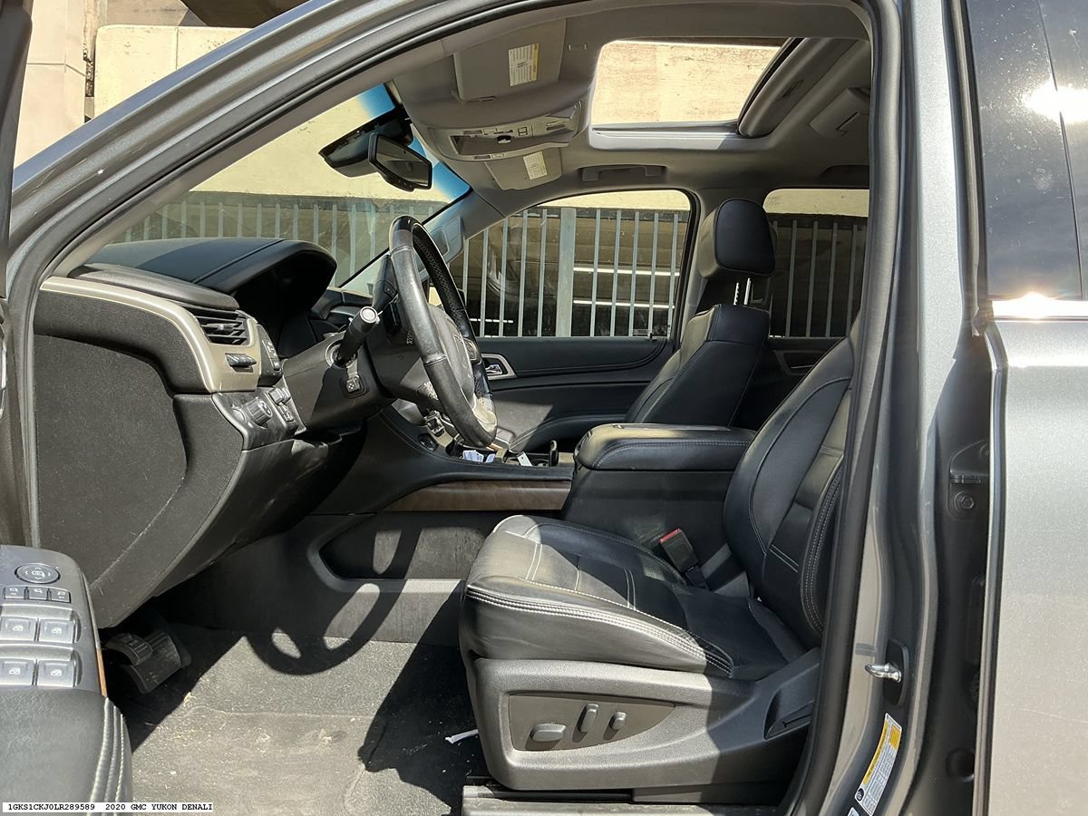 Used 2020 GMC Yukon Denali w/ Open Road Package RWD image 8