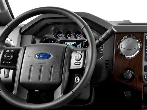 Used 2016 Ford F250 Lariat w/ Lariat Ultimate Package AWD/4WD image 6