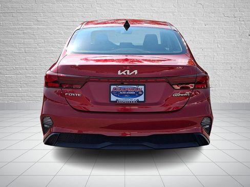 Used 2024 Kia Forte LXS FWD image 5